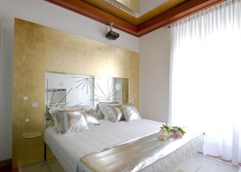 Trecento Hotel 3*